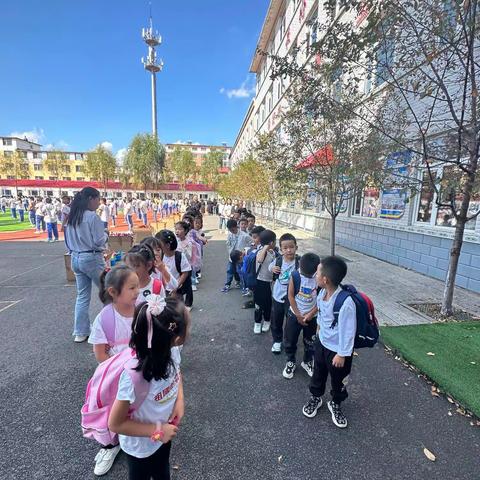 阳光排座  筑梦启航—东丰县第二实验小学“阳光排座”纪实