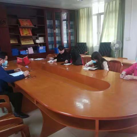 茂名市双山小学美术学科开展能力提升工程2.0课例研修活动