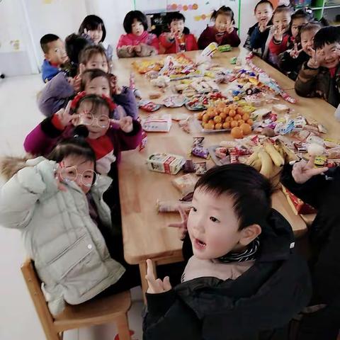 福娃幼儿园苗二班元旦分享活动！