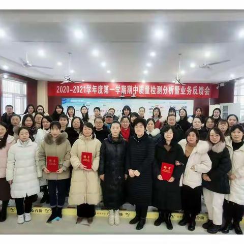 作文教学求创新  切磋琢磨促教研——榆林高新区语文教研组“同课异构” 观摩研讨活动