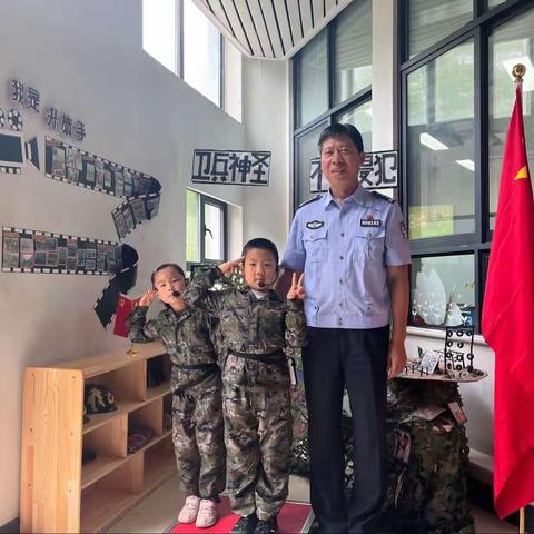 警民同牵手，携手过六一