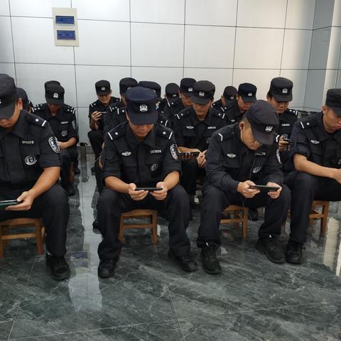 观七一勋章报告，铸特警忠诚担当