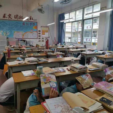 藤县藤州中学2021年春学期应急安全疏散演练