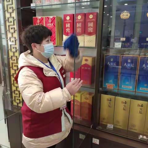 黄梅店服务台清洁卫生大扫除