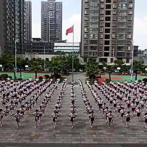 四（4）班小太阳中队民族文化节“同心向党喜迎二十大  民族团结一起向未来”主题活动