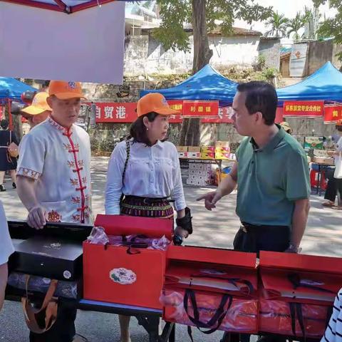 【学党史·践履行·促服务】乐东县供销合作社牵头举办庆祝“三月三”特色产品展销会