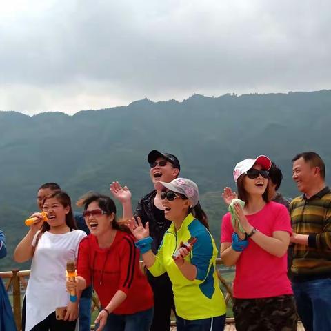 2018年5月1号雀友们三尖石槽凤凰生态园