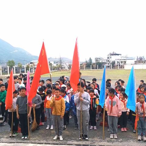 践行雷锋行动，传承雷锋精神——大椿乡新庄小学学雷锋活动