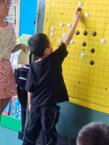 东盐滩幼儿园围棋体验课精彩瞬间