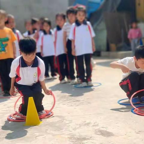 增强体智能，我们在行动----西城坊中心学校马踏营幼儿园开展体智能训练活动