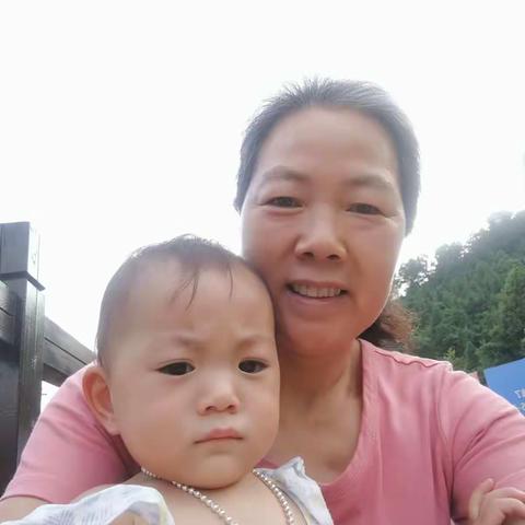 小橙子到了凤凰湖