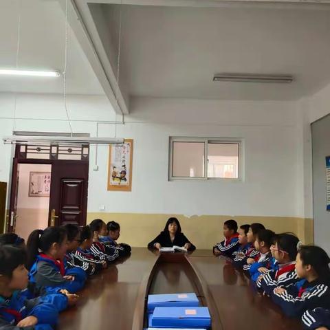 智慧校园小管家，自主管理展风采——东风小学自主管理工作掠影