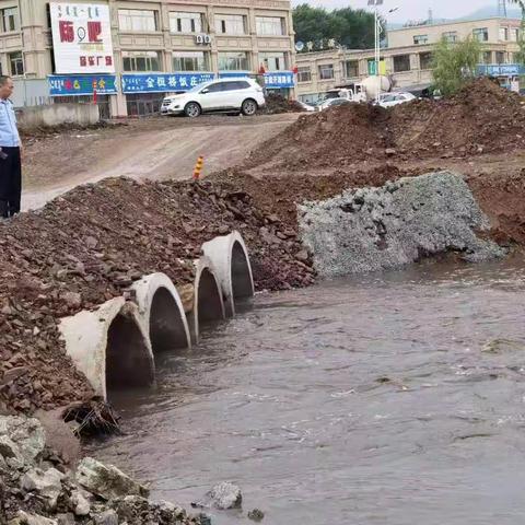 筑牢防溺水安全防线 守护生命健康成长 ——胡尔勒中心学校联合排查防溺水安全检查工作