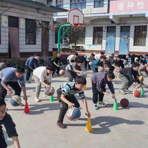 小篮球大梦想  3月3日石涧小学篮球社团风采