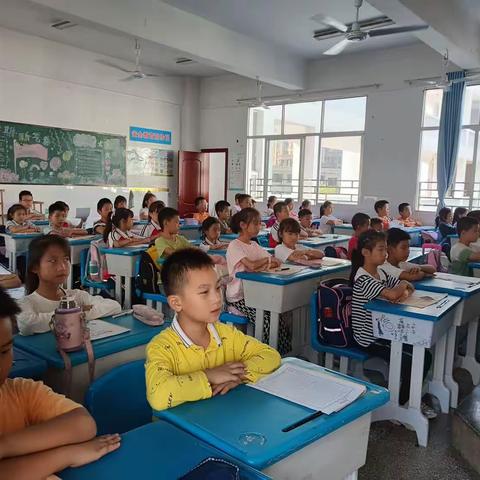 七里店小学四年级书法社团