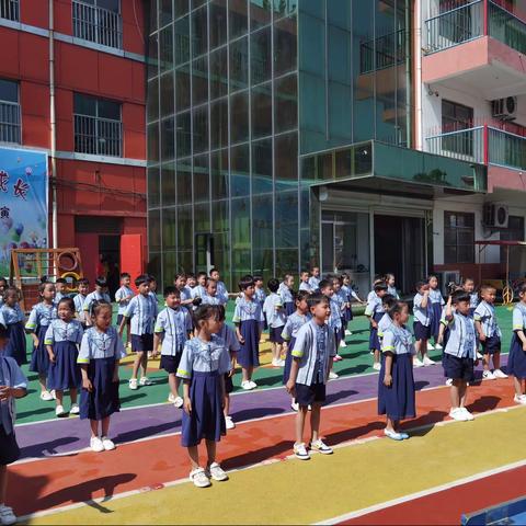 梁山第一实验小学幼儿园“庆六一”大五班活动剪影