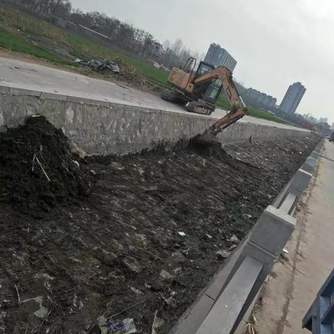 202年春振兴渠清淤维修