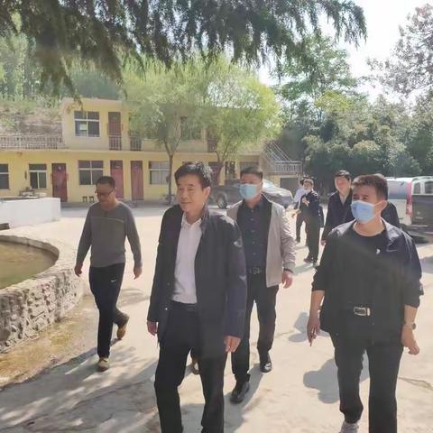 县委副书记（县级河长）到跃峰渠巡查督导河长制工作