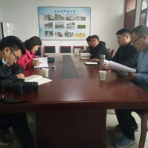 4月9日，漳河上游管理局水政水资源处副处长陈秋然及张坤一行到磁县跃峰渠灌区，进行取用水监督检查，调研工作。