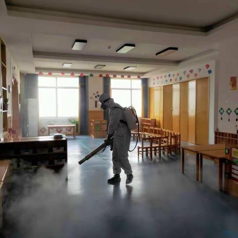 静等"小神兽"们归来，永州红黄蓝幼儿园进行全面消毒