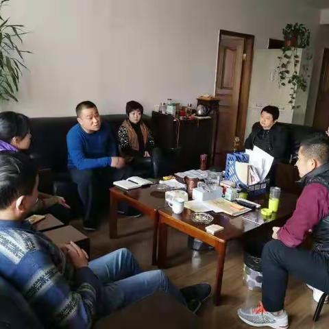      钟鼓楼广场管理所召开关于学习李平伟的重要讲话精神及本所下步工作计划和安排