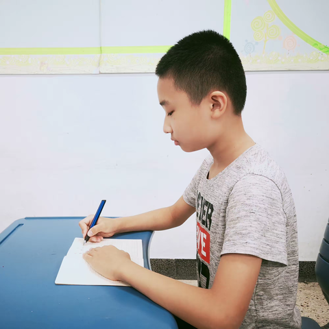 学有榜样 向美而行