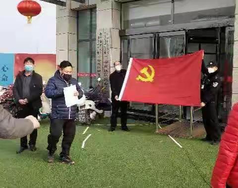 粮食购销服务中心与共建单位兰亭社区共同打赢疫情狙击战