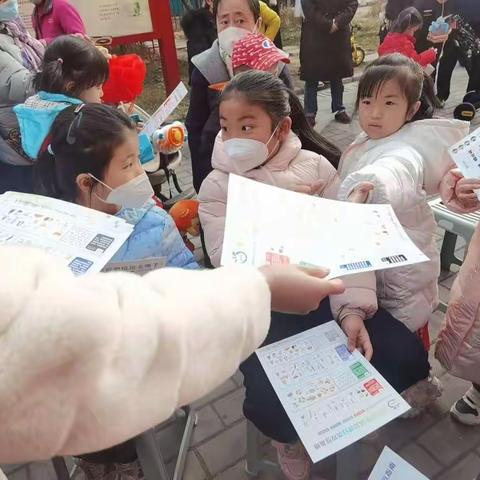 米秦路社区开展“垃圾分类，从社区‘小卫士’做起”主题活动