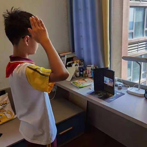 新正小学:防疫不放松，网课不懈怠