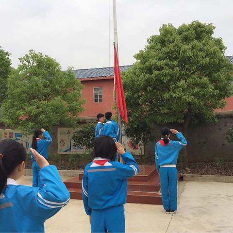 愉怡中小学“健康人生”主题升旗仪式