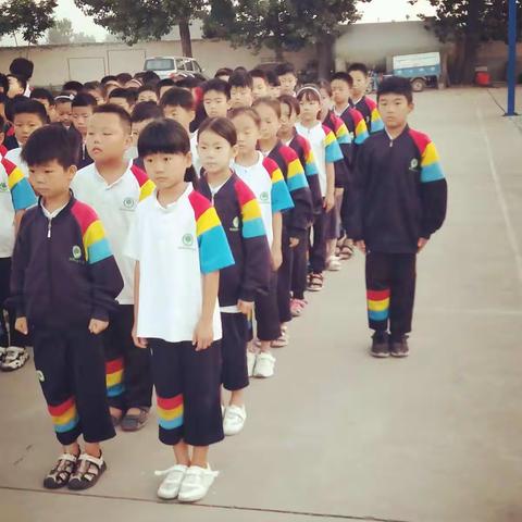 笔耕书上除勤奋无他，舟行学海有远志领航。伏三【上课记】