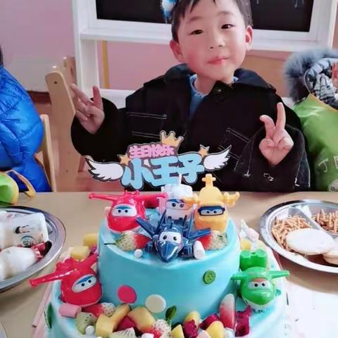 我在幼儿园过生日🎂