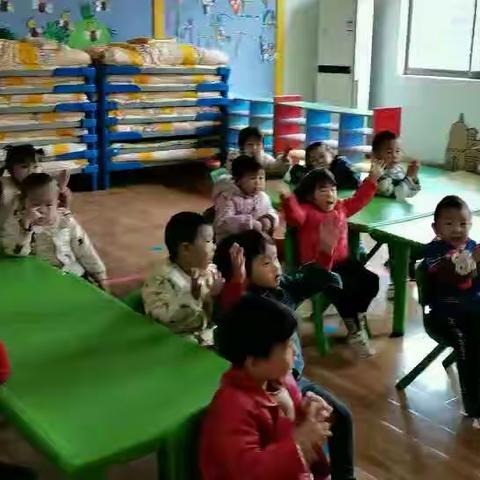 喜羊羊幼儿园小一班:海军班宝贝们动起哟