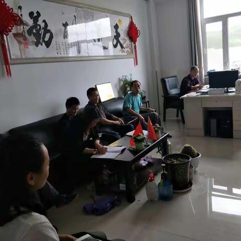 教师节来临之际，三合小学召开特殊教学工作会议