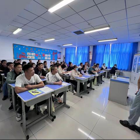 以爱之约育花开——龙泉小学四级部家长会