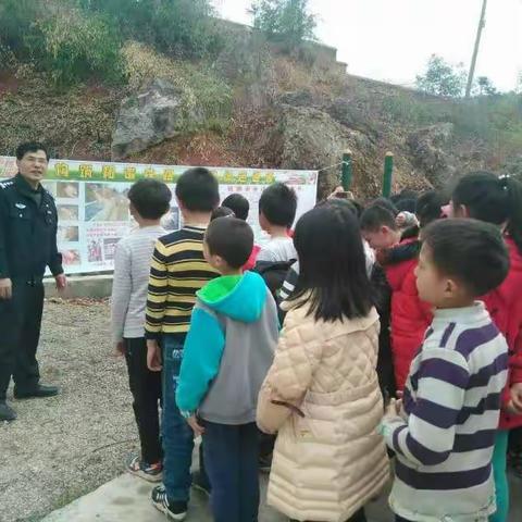 知路爱路护路，我们在行动！——壶天镇岩前学校“知路爱路护路进校园”活动纪实