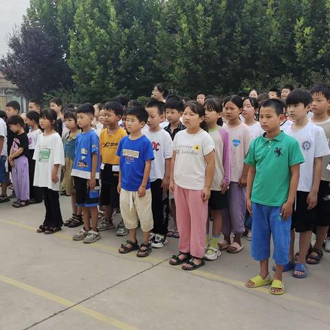 《养成良好卫生习惯，共建美好校园环境》——高杰小学主题升旗仪式