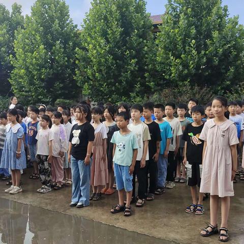 《认真复习，迎接期末》——高杰小学主题升旗仪式