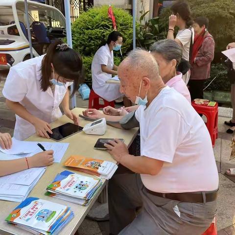 【钟岭街道金柅社区】“喜迎二十大，欢度国庆节”义诊送温暖活动