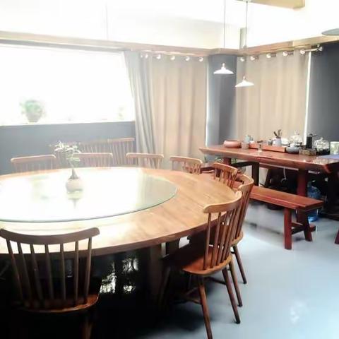 韩小爱三楼商务宴请、聚会首选