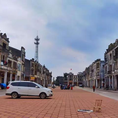 繁华落尽的梅家大院