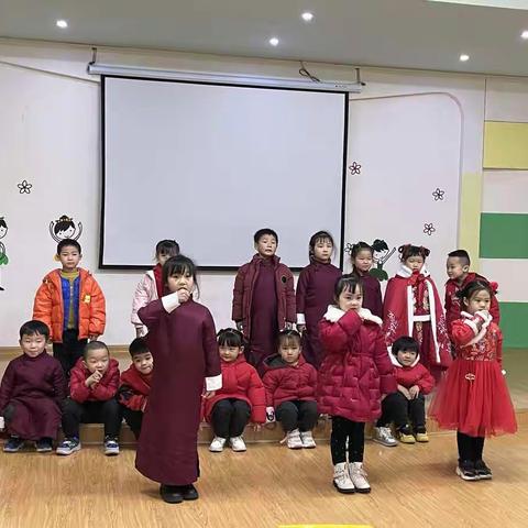 大风车幼儿园——小主持期末汇报