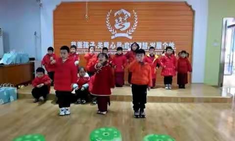 顺天国际幼儿园——小主持二班期末汇报