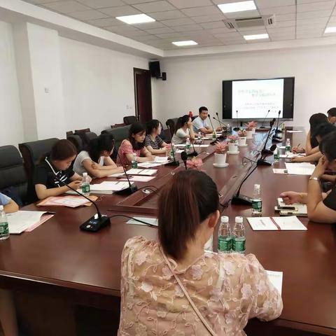 聆听行走的足音:教学文稿的写作––吴存明名师工作室暑期活动报道