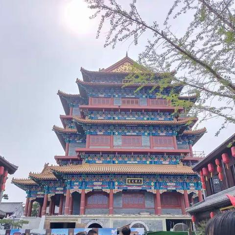 我爱我的祖国，我爱我的家——城阳二中一年级六班国庆假期掠影