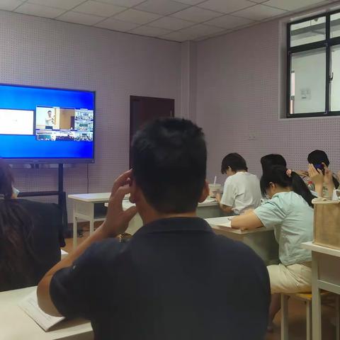 培训助提升，学习正成长———河南省义务教育阶段学生基础性作业设计与实施工作培训