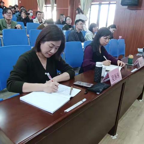 问渠哪得清如许？为有源头活水来-记柳江区初中历史骨干教师培训会