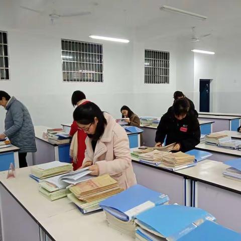 规范教学行为    落实教学常规   ——长工实验学校落实教学常规工作在进行