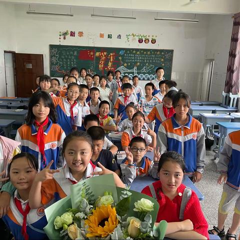 我们一起成长～～方洞小学2021年秋期6.4班期末总结