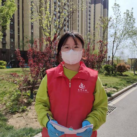 郭店街道防疫志愿者系列---锦平二村崔立俊 服务他人提升自己